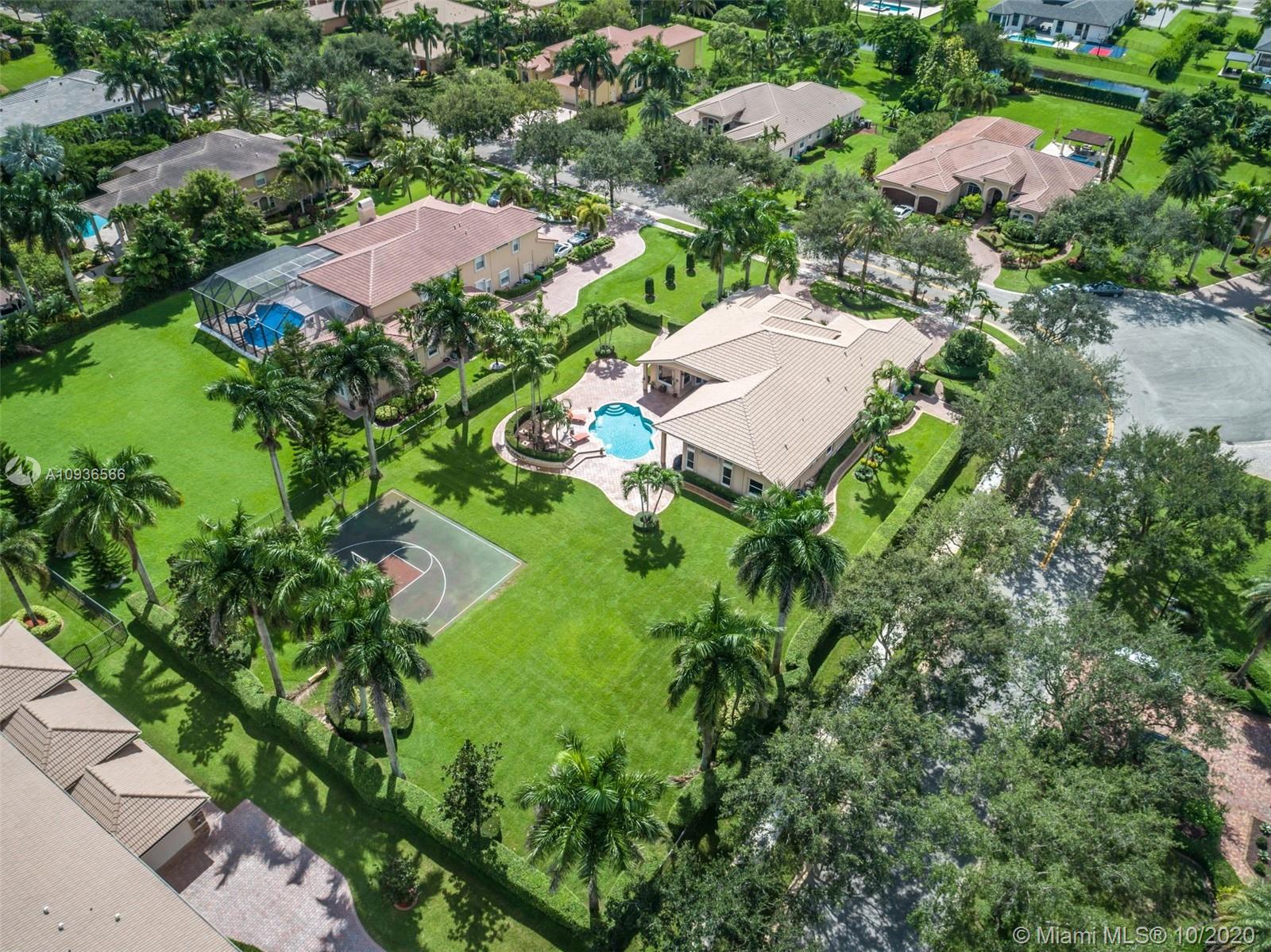 10477 Laurel Road Davie, FL 33328 - Photo 6 of 35 Gallery Image 6