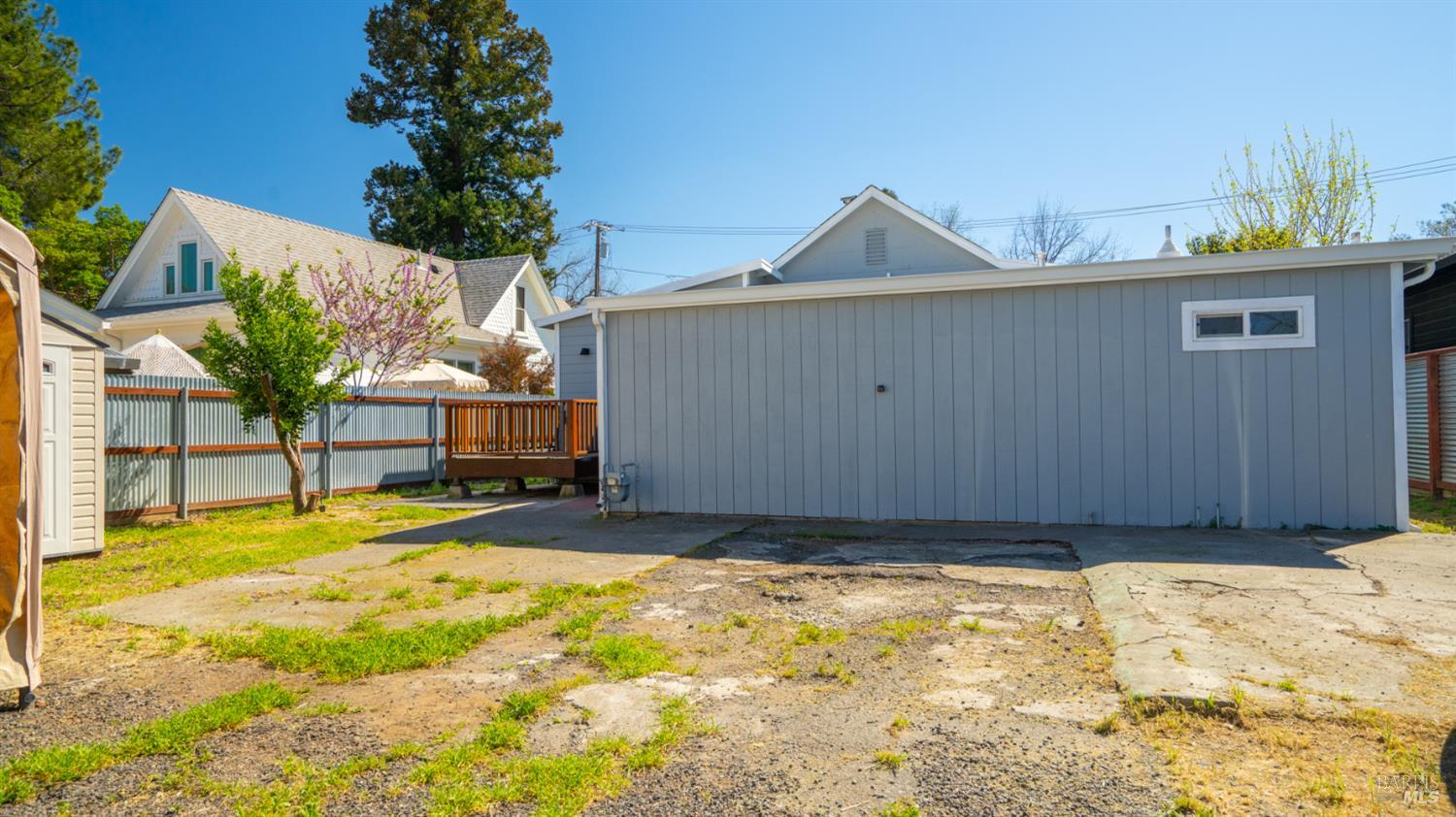 125 Kendal Street Vacaville, CA 95688 - Photo 43 of 45 a view of backyard of house