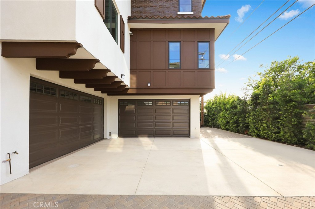 905 Sunset Boulevard, Unit A Arcadia, CA 91007 - Photo 24 of 35 a view of entryway