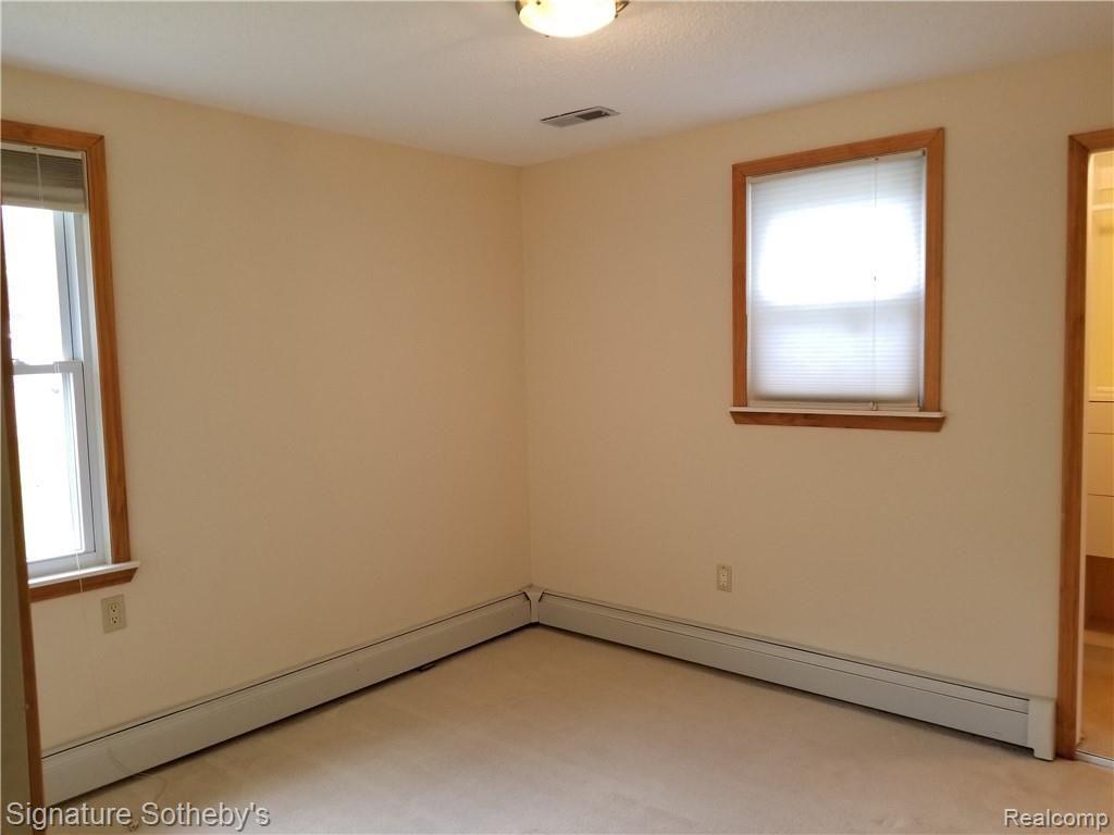 2075 Alfred Drive Troy, MI 48085 - Photo 10 of 25