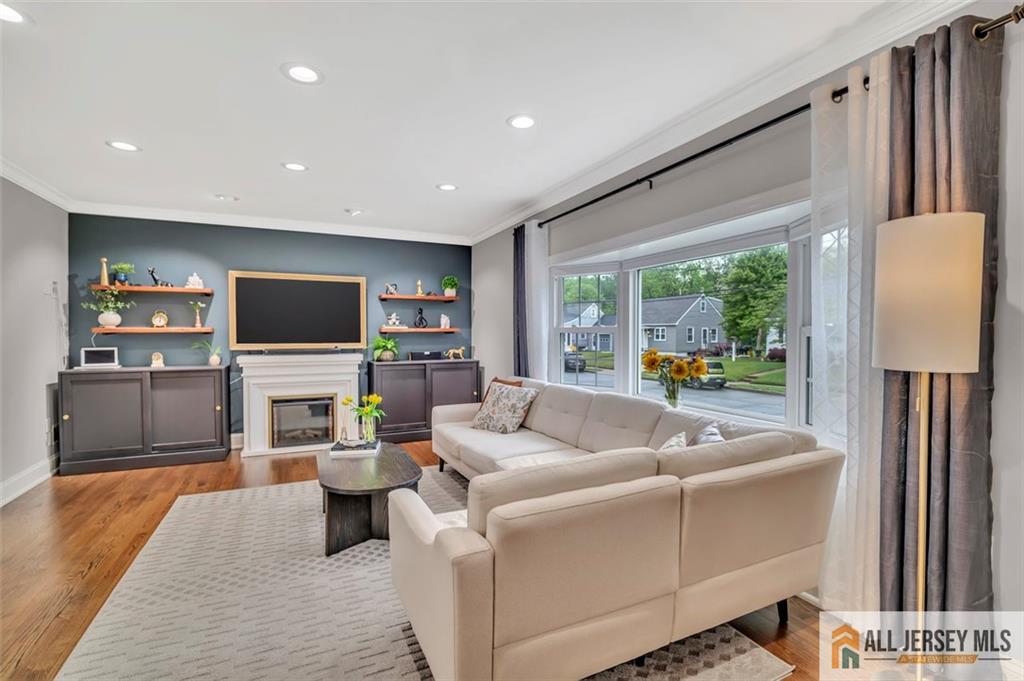 27 Collins Road Hamilton, NJ 08619 - Photo 8 of 32