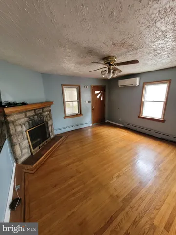 $270,000 | 4130 Rosemont Avenue, Drexel Hill, PA 19026