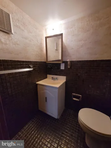 $270,000 | 4130 Rosemont Avenue, Drexel Hill, PA 19026