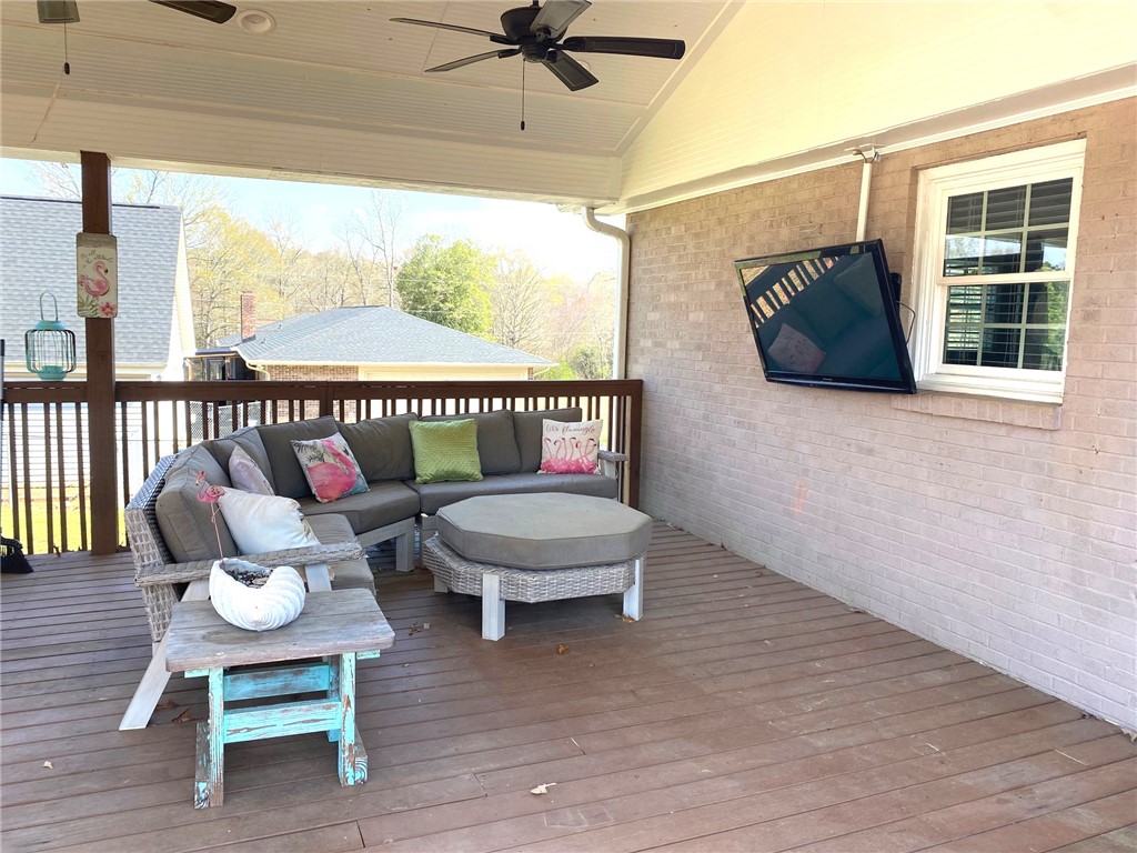 209 Keystone Drive Anderson, SC 29621 - Photo 16 of 20 An inviting outdoor deck provides ample space for comfortable relaxation and entertaining.