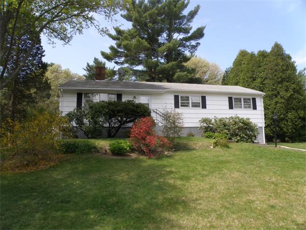36 Archer Road Rockland, MA 02370 - Photo 3 of 26 Gallery Image 3