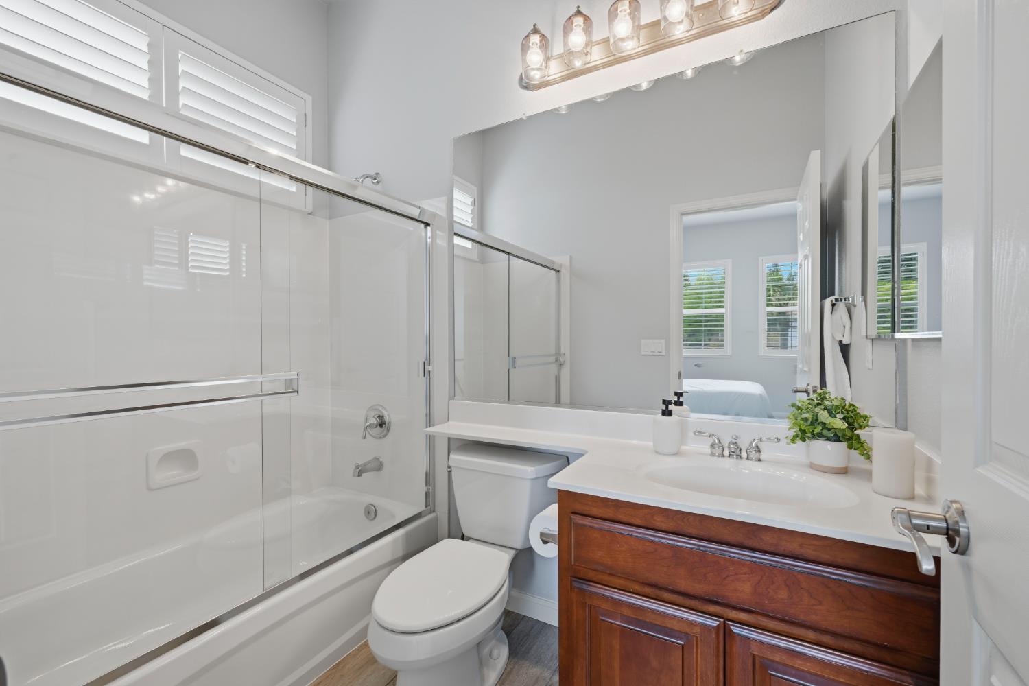 8537 Bridgestone Crescent Road Roseville, CA 95747 - Photo 35 of 64