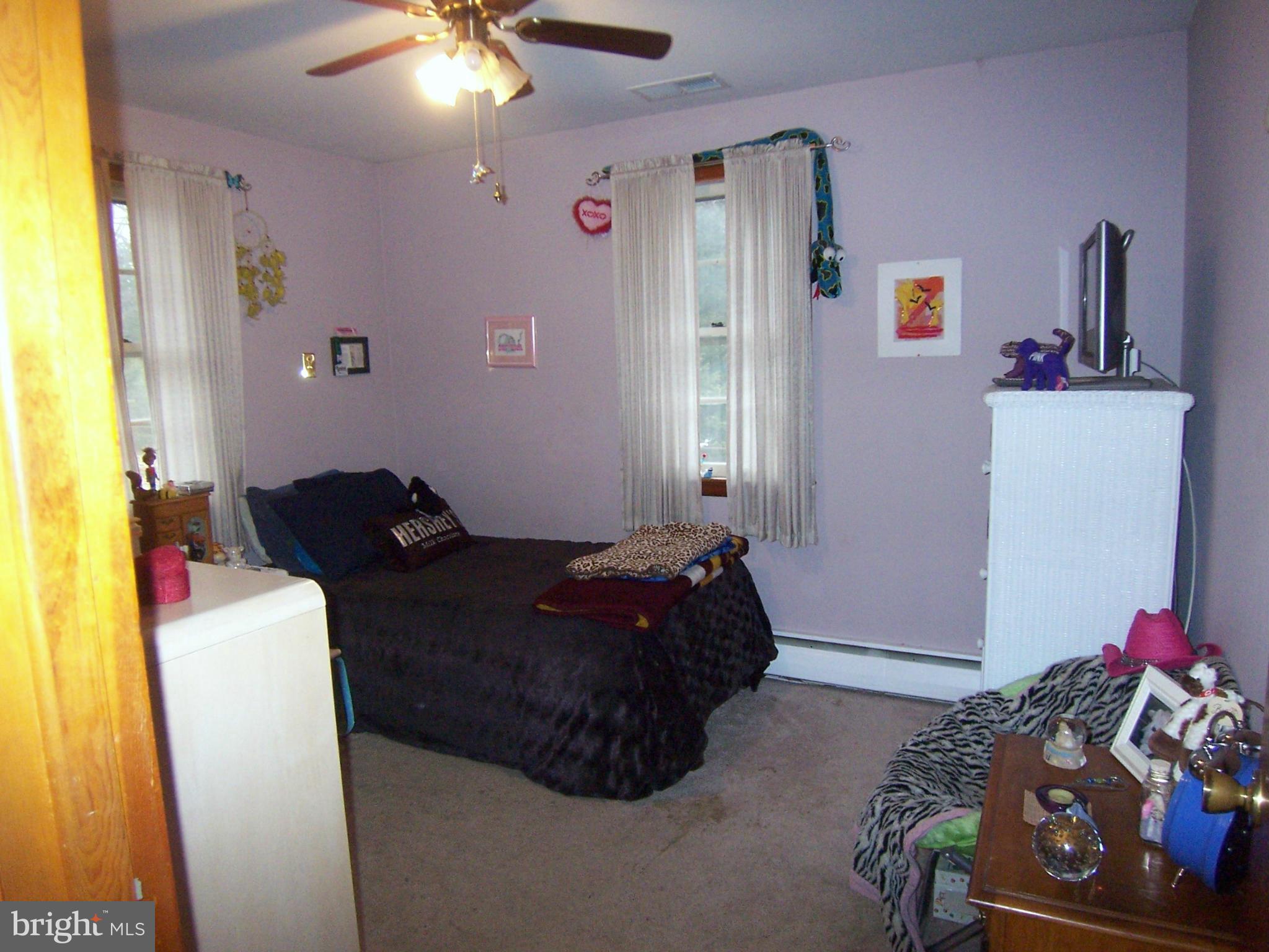 177 Acton Road Annapolis, MD 21403 - Photo 14 of 26 Bedroom 3