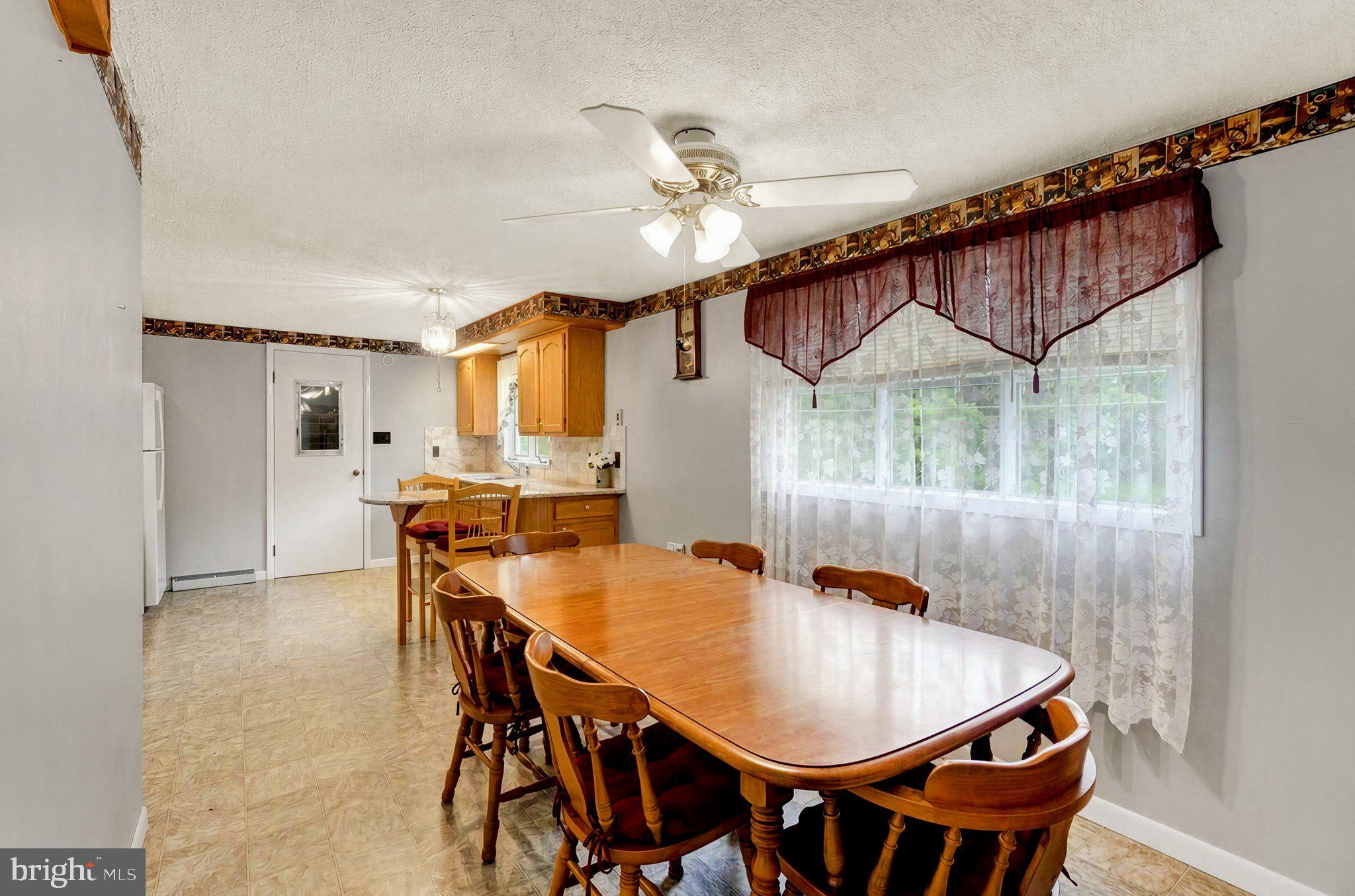 13079 Center Road Stewartstown, PA 17363 - Photo 10 of 27 Generous dining room area