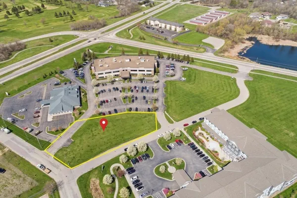 $294,000 | 1530 17th Street Northwest, Faribault, MN 55021