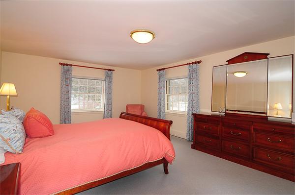 2 Sagamore Road Wellesley, MA 02481 - Photo 11 of 20