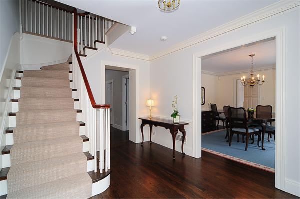 2 Sagamore Road Wellesley, MA 02481 - Photo 2 of 20