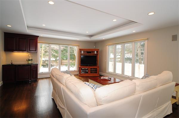 2 Sagamore Road Wellesley, MA 02481 - Photo 6 of 20