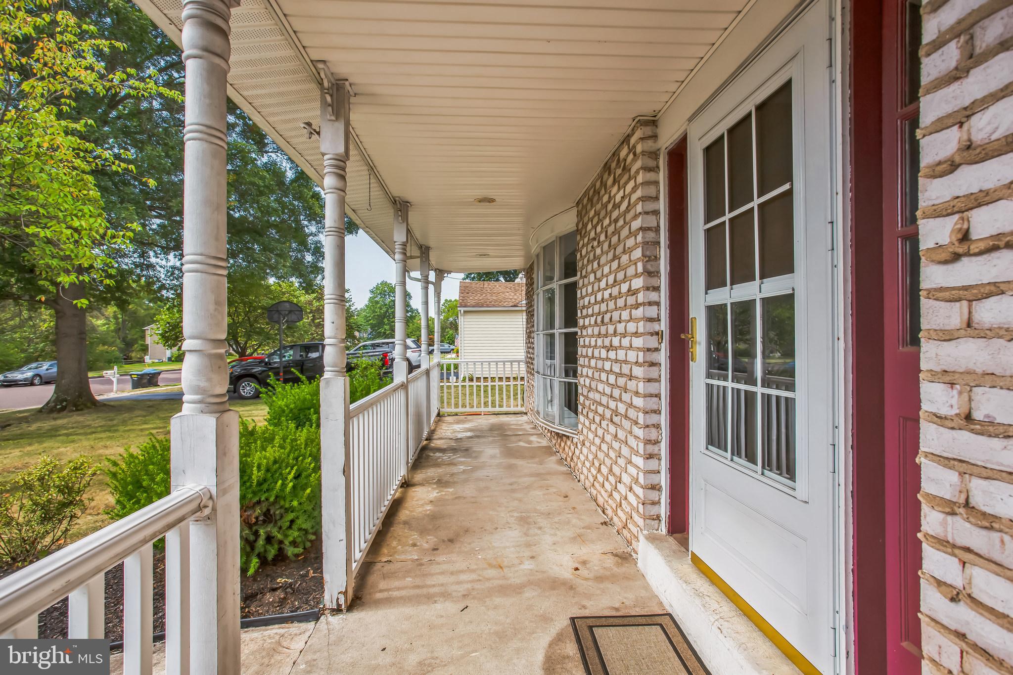 2674 Anthony Drive Colmar, PA 18915 - Photo 38 of 46 Charming entryway with classic details.