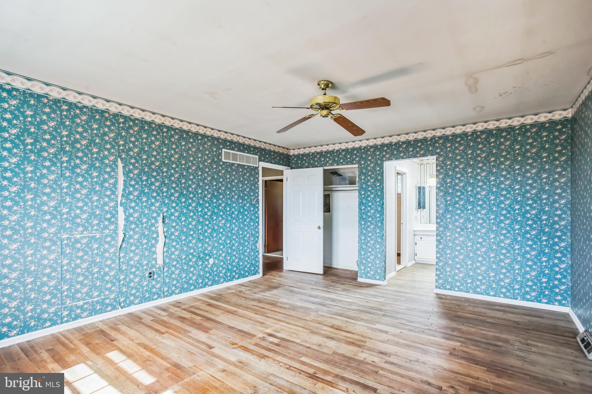 2674 Anthony Drive Colmar, PA 18915 - Photo 40 of 46 Charming space with vintage floral wallpaper.