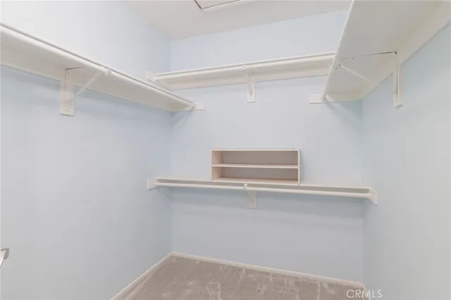 a view of utility room