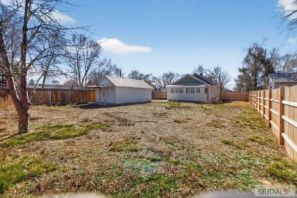 $250,000 | 221 Madison Street, American Falls, ID 83211