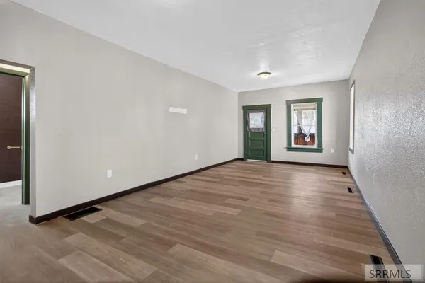$250,000 | 221 Madison Street, American Falls, ID 83211