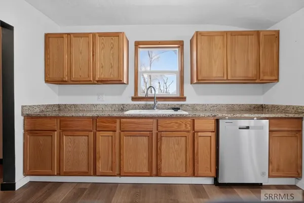 $250,000 | 221 Madison Street, American Falls, ID 83211