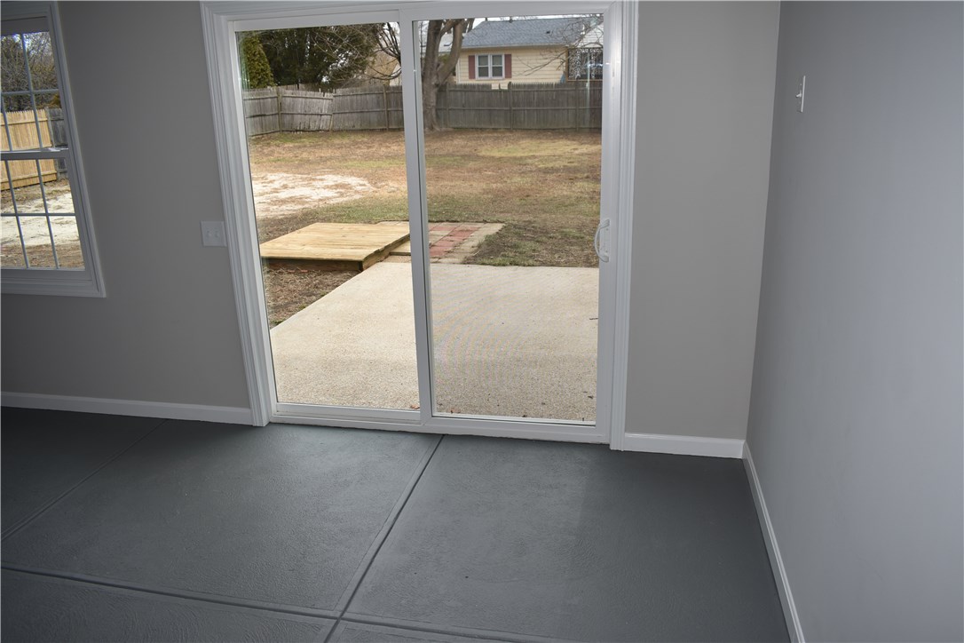 77 Strawberry Field Road Warwick, RI 02886 - Photo 21 of 25