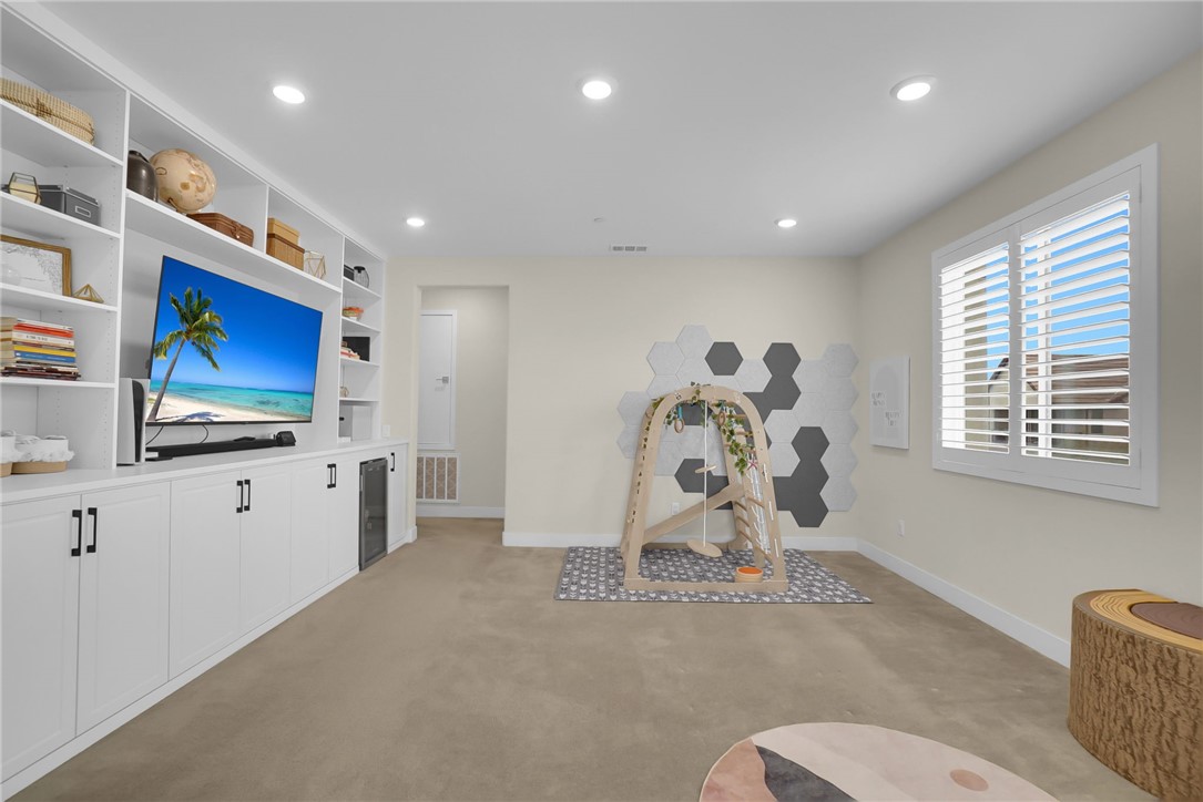 27014 Declaration Road Valencia, CA 91381 - Photo 14 of 30