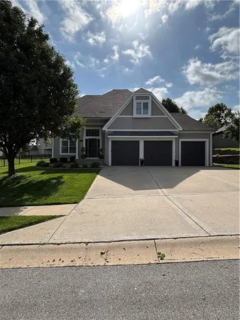 $465,000 | 6923 North Colorado Avenue, Kansas City, MO 64119