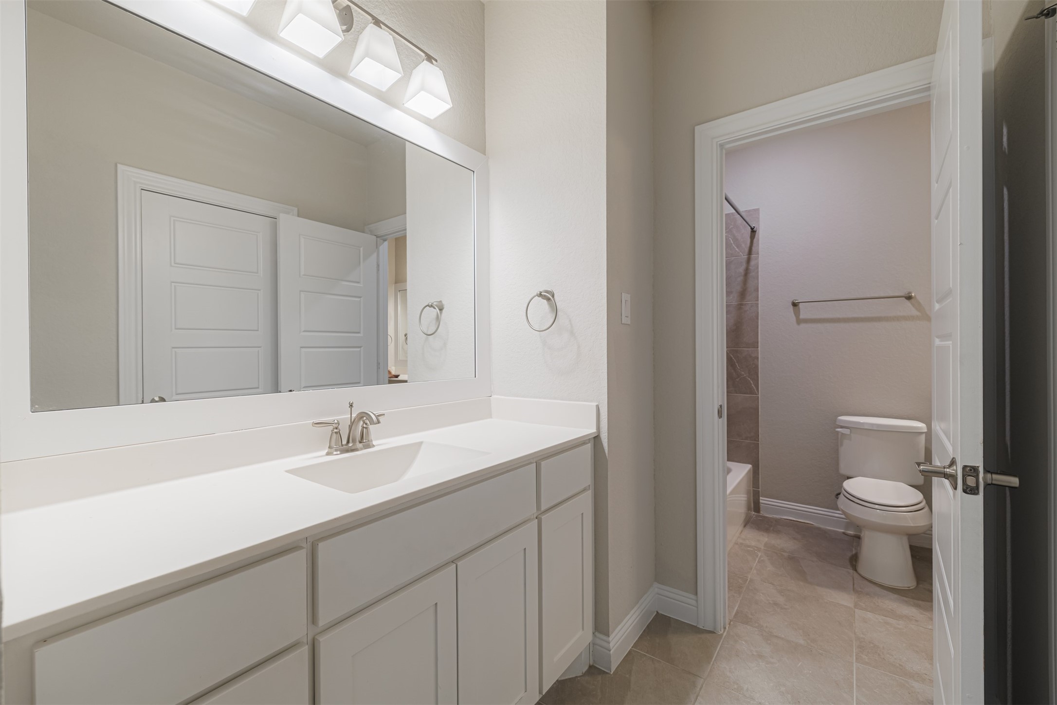 18731 Spellman Ridge Drive Tomball, TX 77377 - Photo 35 of 50 Bath #3