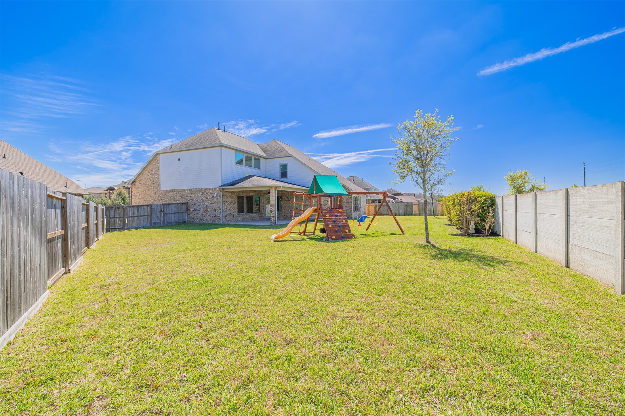 18731 Spellman Ridge Drive Tomball, TX 77377 - Photo 46 of 50 Large backyard.