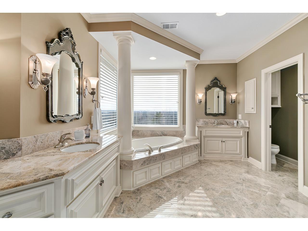 10689 Sonoma Ridge Eden Prairie, MN 55347 - Photo 19 of 64