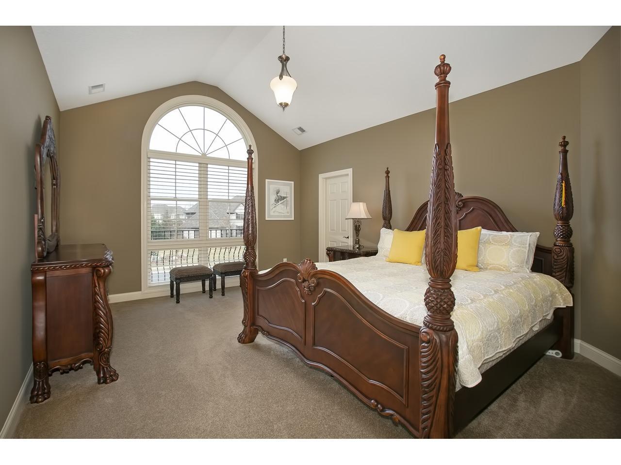 10689 Sonoma Ridge Eden Prairie, MN 55347 - Photo 23 of 64
