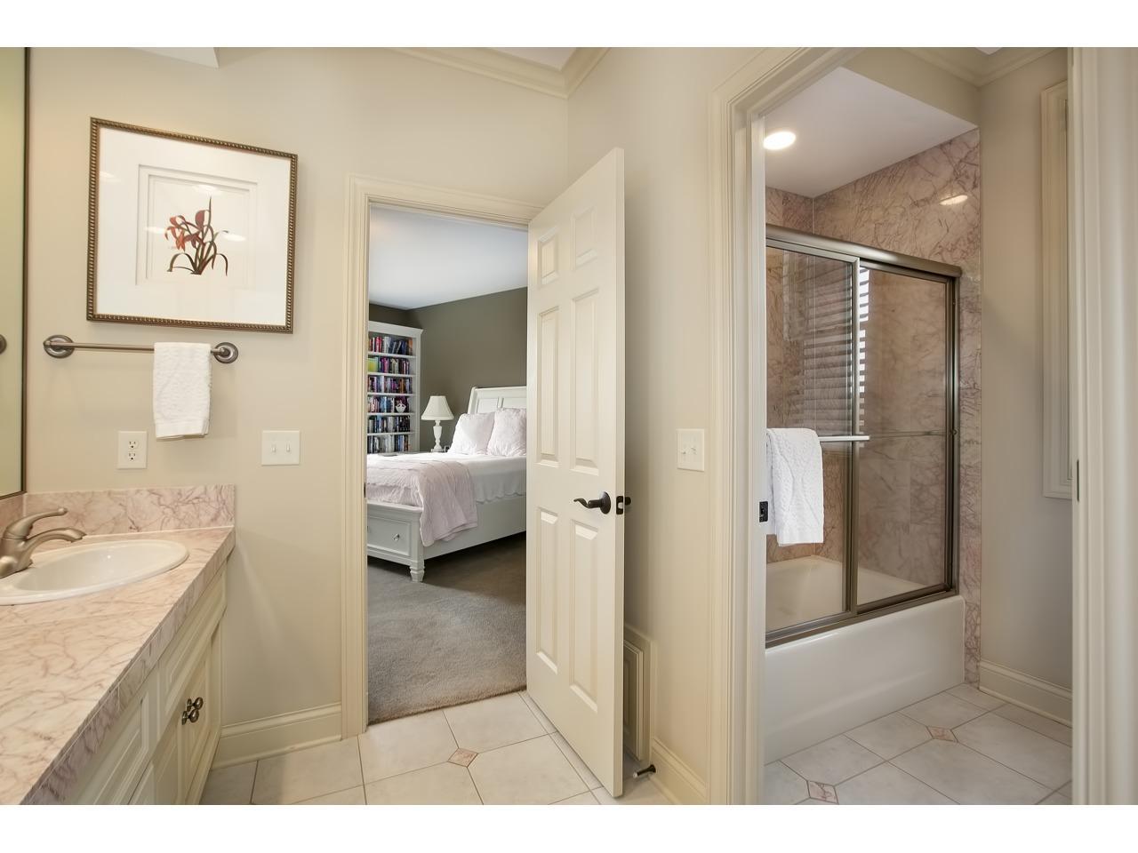 10689 Sonoma Ridge Eden Prairie, MN 55347 - Photo 27 of 64