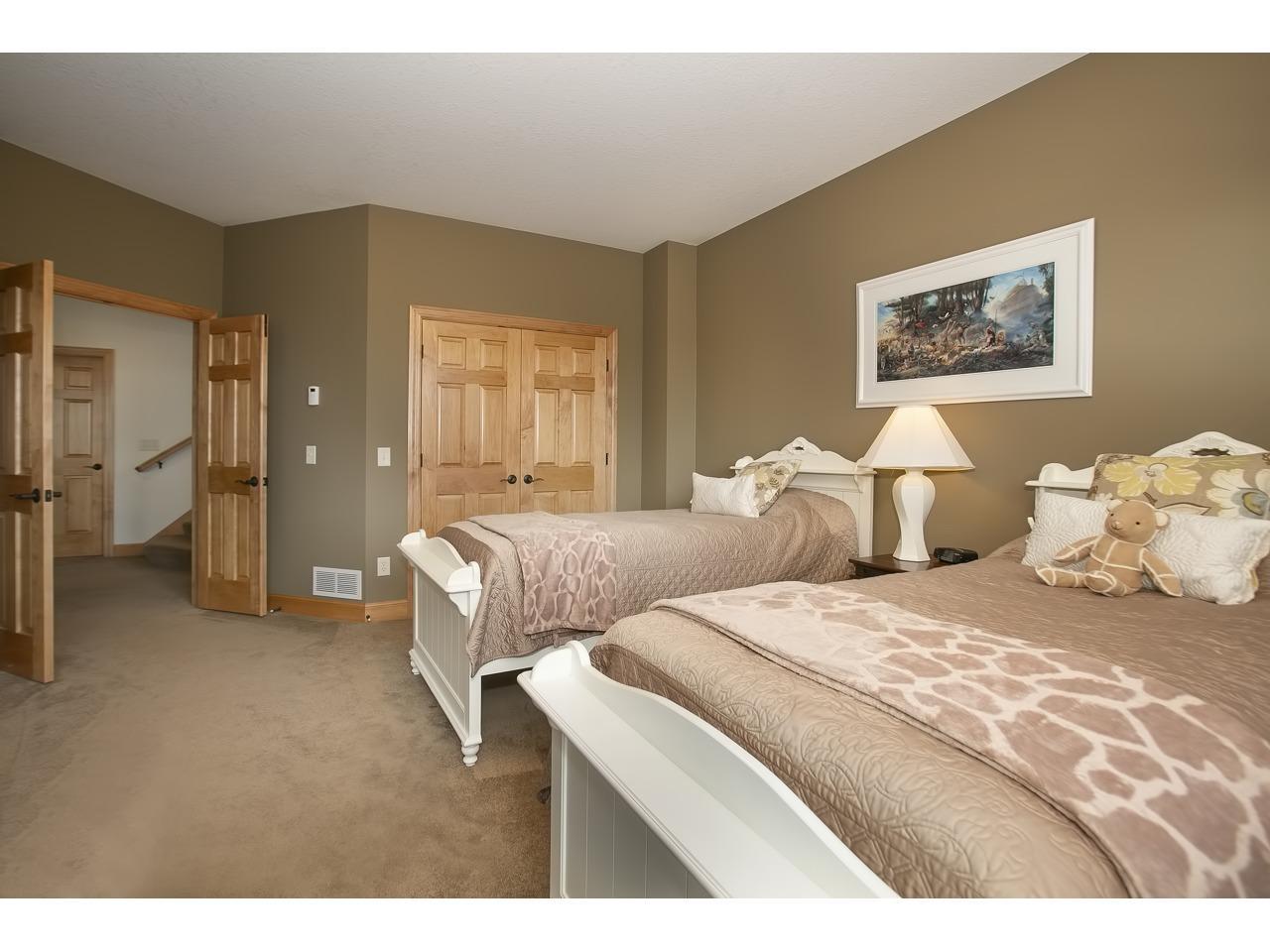 10689 Sonoma Ridge Eden Prairie, MN 55347 - Photo 34 of 64