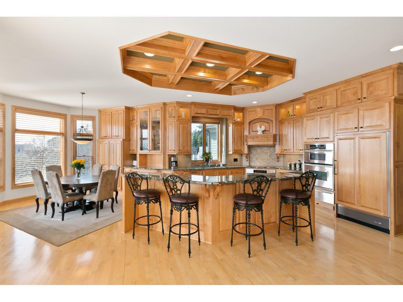10689 Sonoma Ridge Eden Prairie, MN 55347 - Photo 4 of 64
