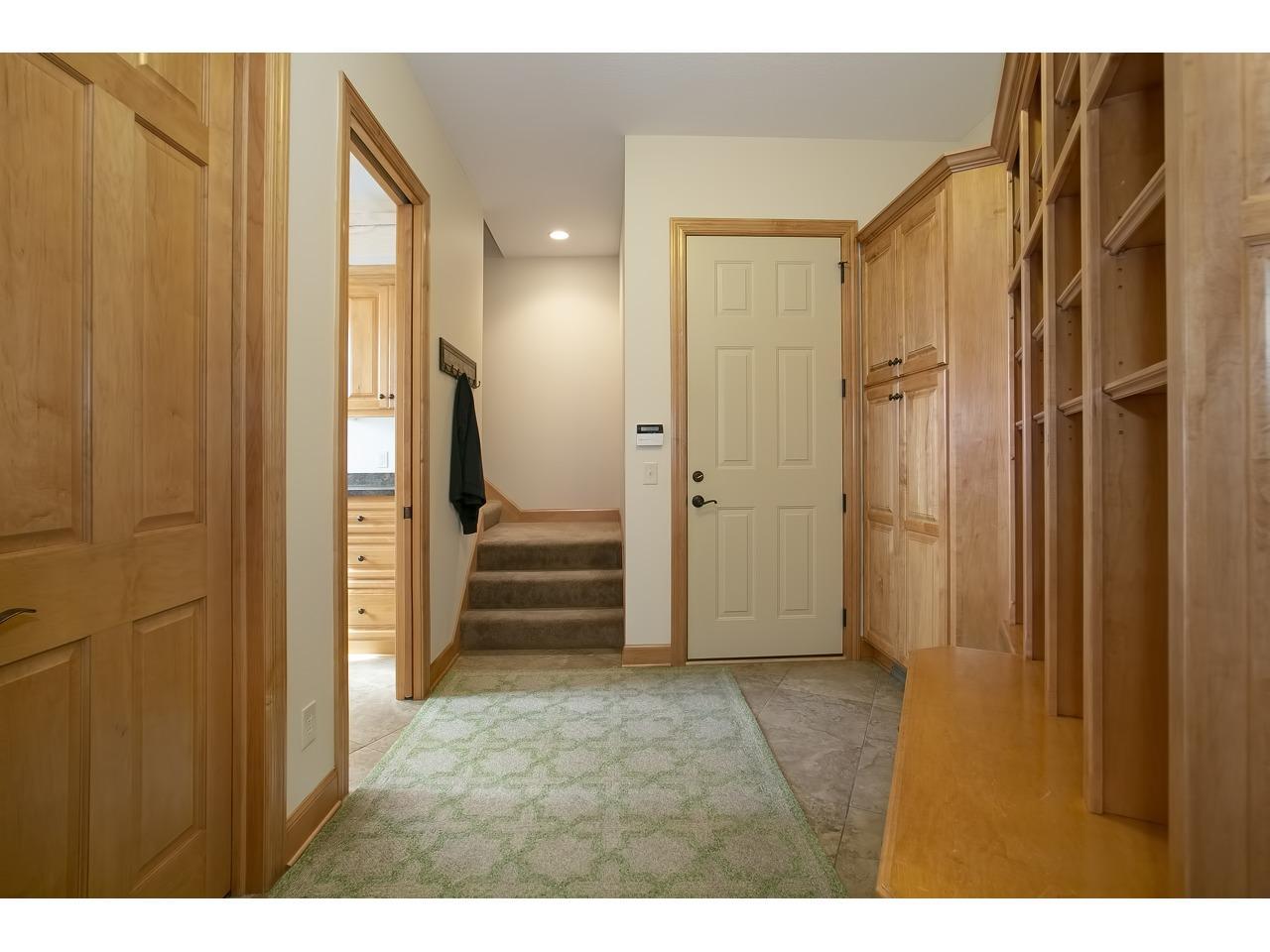 10689 Sonoma Ridge Eden Prairie, MN 55347 - Photo 47 of 64