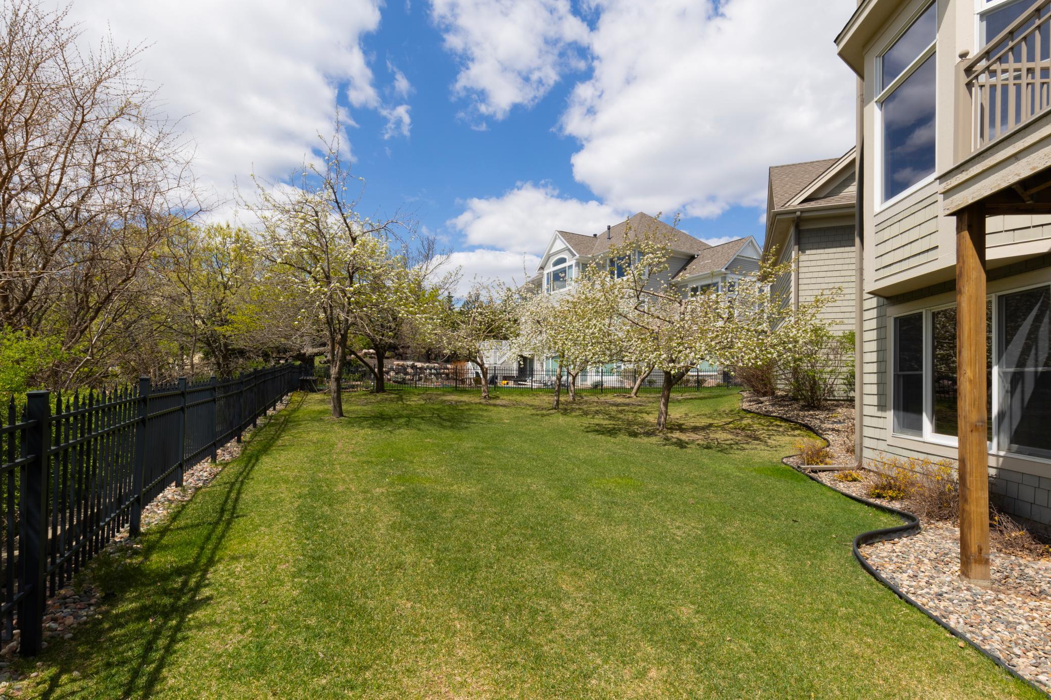 10689 Sonoma Ridge Eden Prairie, MN 55347 - Photo 55 of 64