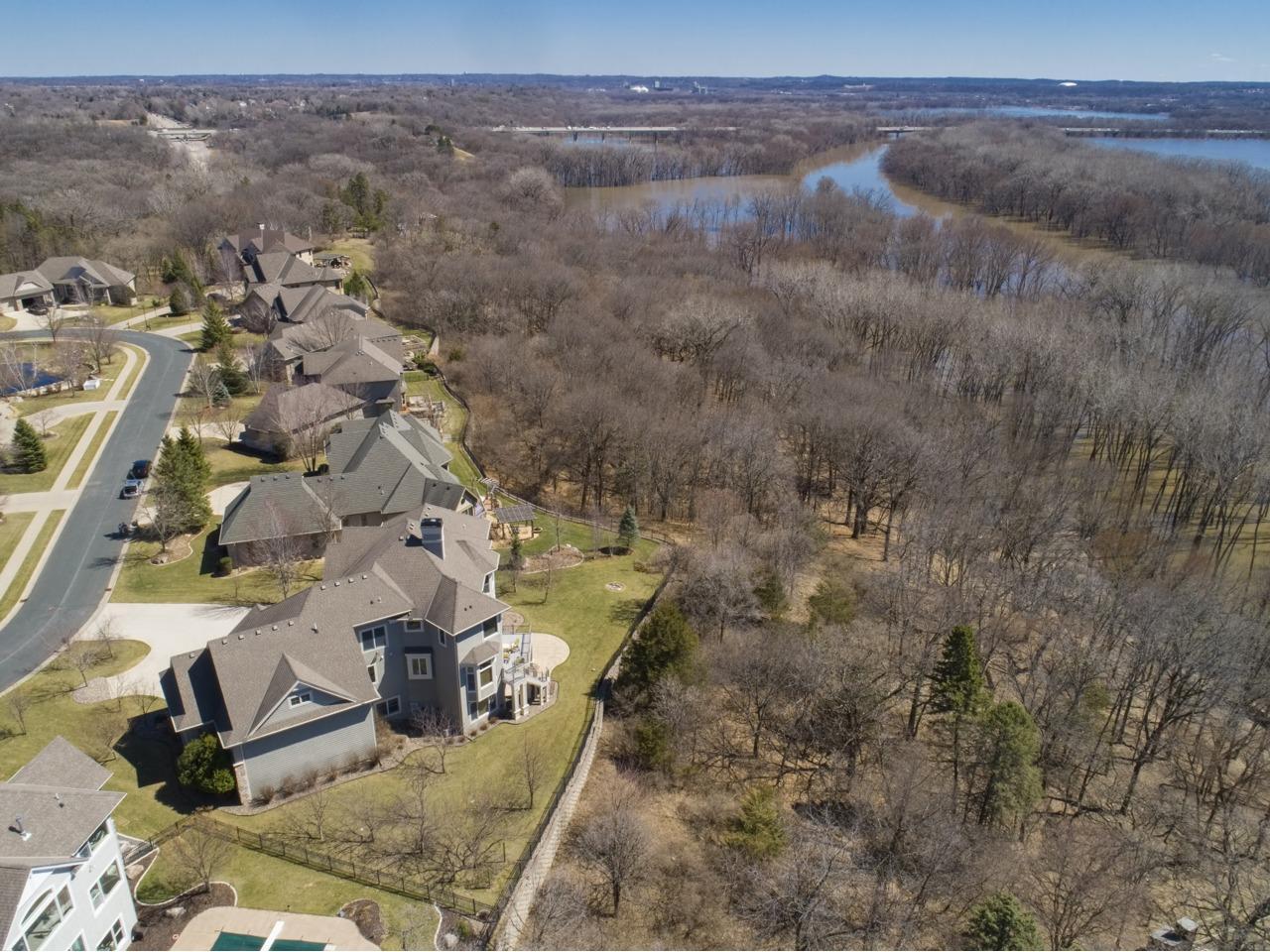 10689 Sonoma Ridge Eden Prairie, MN 55347 - Photo 59 of 64