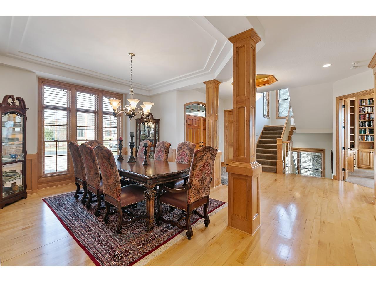 10689 Sonoma Ridge Eden Prairie, MN 55347 - Photo 7 of 64
