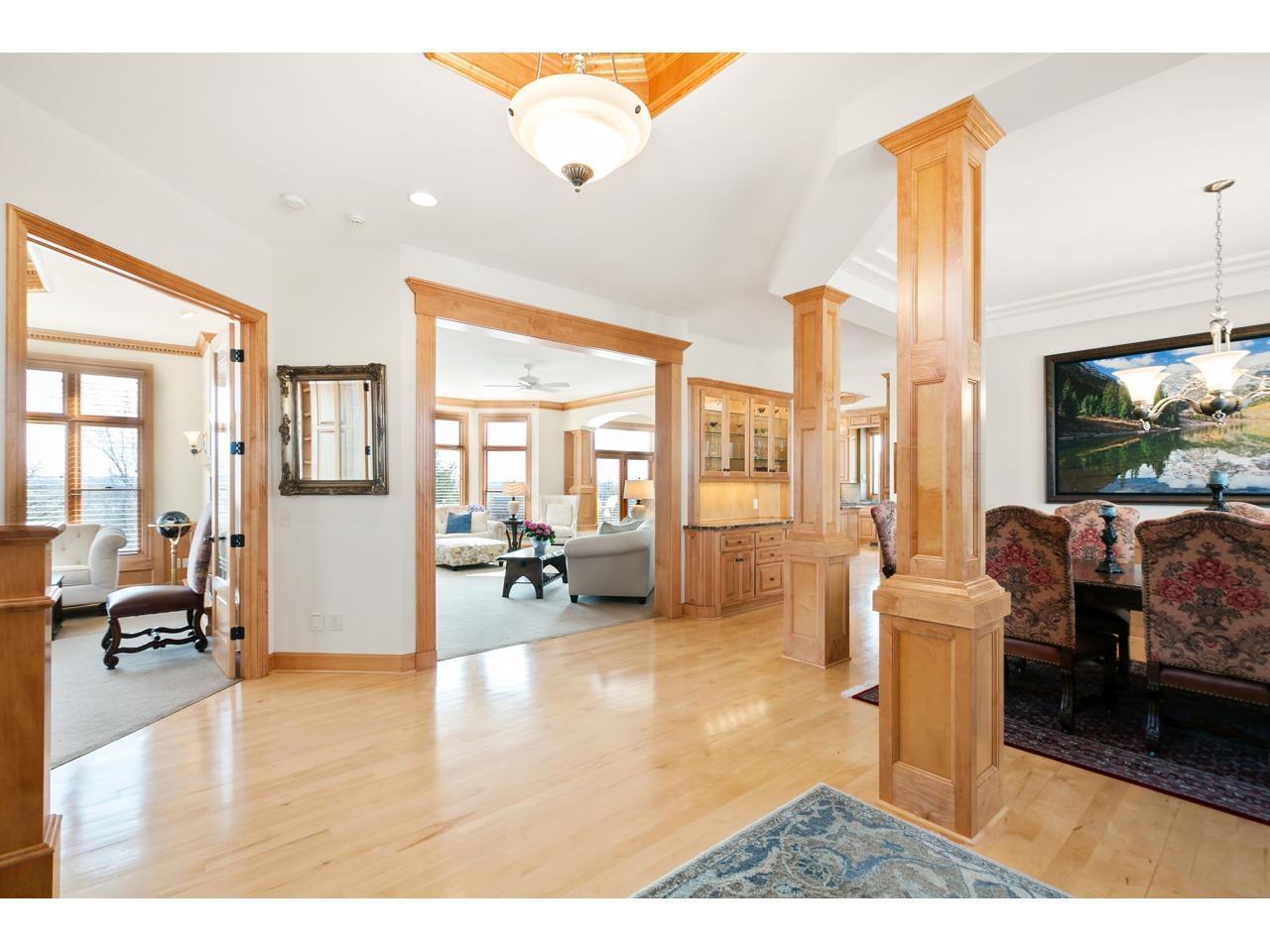10689 Sonoma Ridge Eden Prairie, MN 55347 - Photo 9 of 64