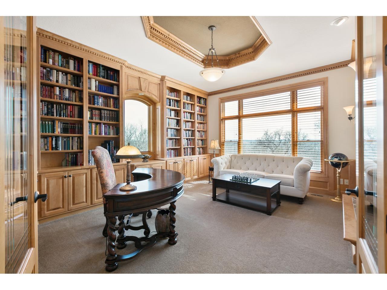 10689 Sonoma Ridge Eden Prairie, MN 55347 - Photo 10 of 64