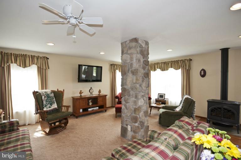 1720 East Deep Run Road Manchester, MD 21102 - Photo 10 of 30 a living room with furniture