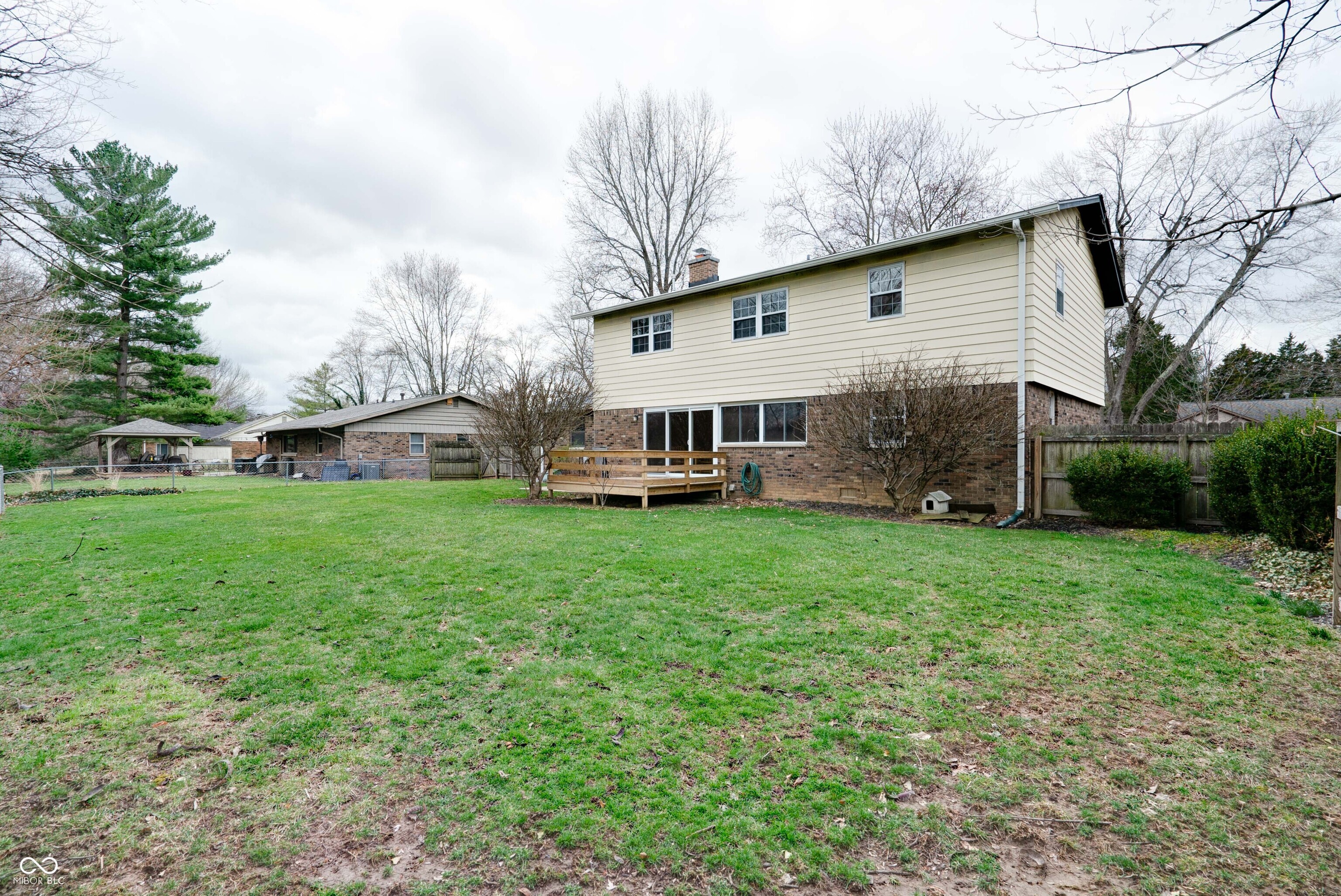 8151 Taunton Road Indianapolis, IN 46260 - Photo 35 of 37 Gallery Image 35