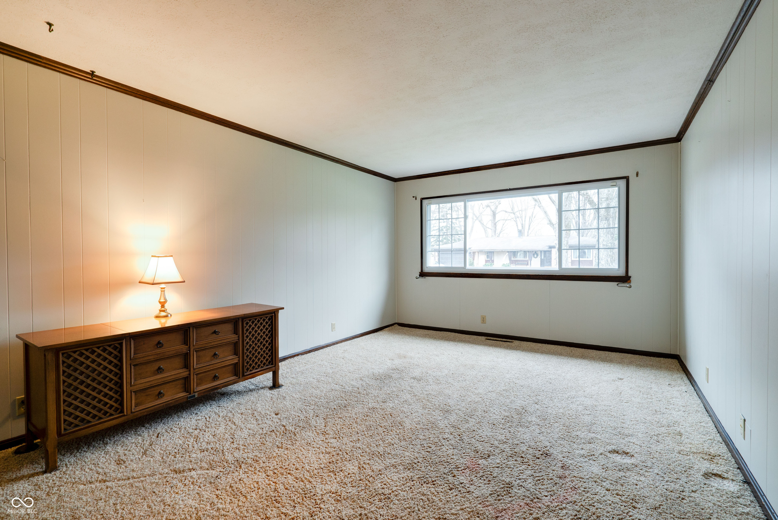 8151 Taunton Road Indianapolis, IN 46260 - Photo 7 of 37 Gallery Image 7