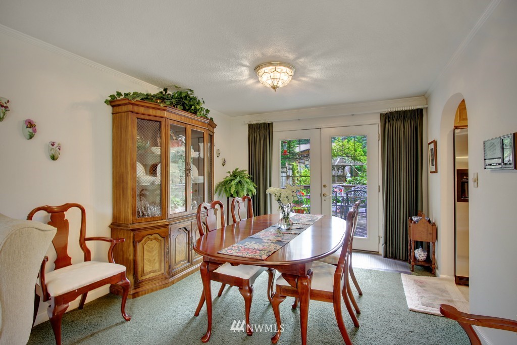 14529 166th Place Southeast Renton, WA 98059 - Photo 4 of 15