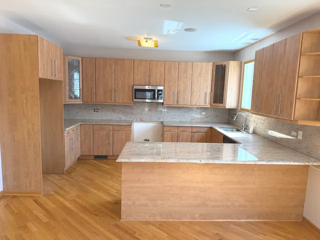 $419,900 | 1136 Park Place, Bellwood, IL 60104