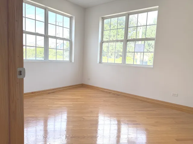 $419,900 | 1136 Park Place, Bellwood, IL 60104