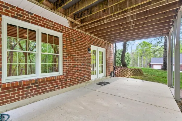 $849,900 | 8505 Case Ridge Drive, Oak Ridge, NC 27310