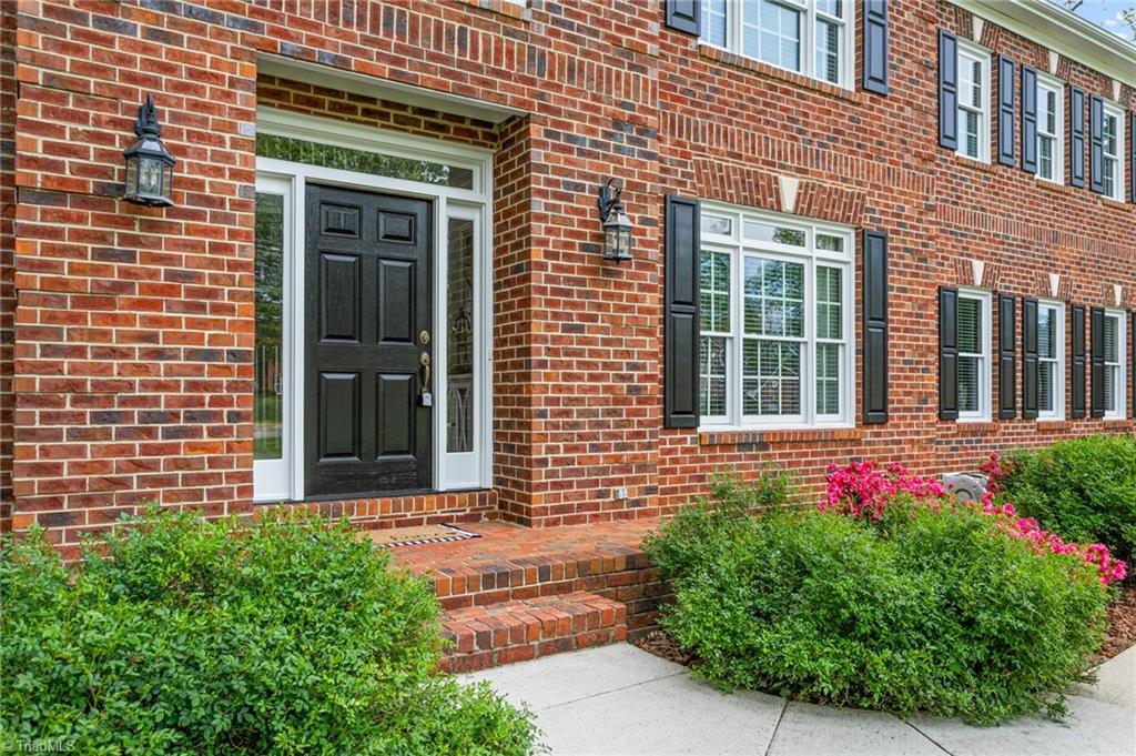 8505 Case Ridge Drive Oak Ridge, NC 27310 - Photo 4 of 43