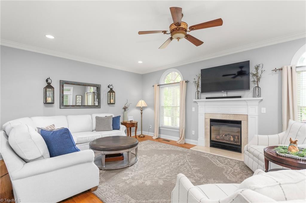 8505 Case Ridge Drive Oak Ridge, NC 27310 - Photo 7 of 43 Living room