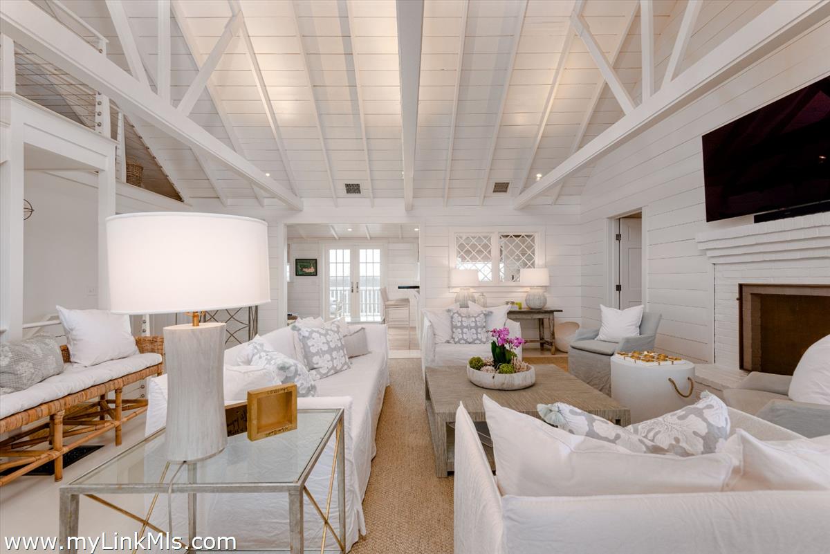 104 Baxter Road Nantucket, MA 02554 - Photo 33 of 61