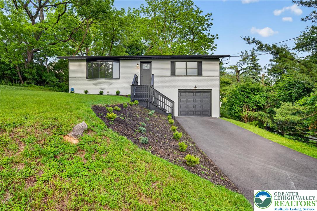 2120 3rd Street Bethlehem, PA 18020 - Photo 5 of 59