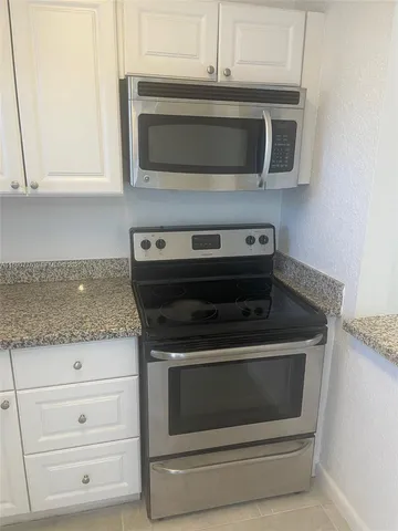 $1,450 | 8500 Sunrise Lakes Boulevard, Unit 106, Sunrise, FL 33322